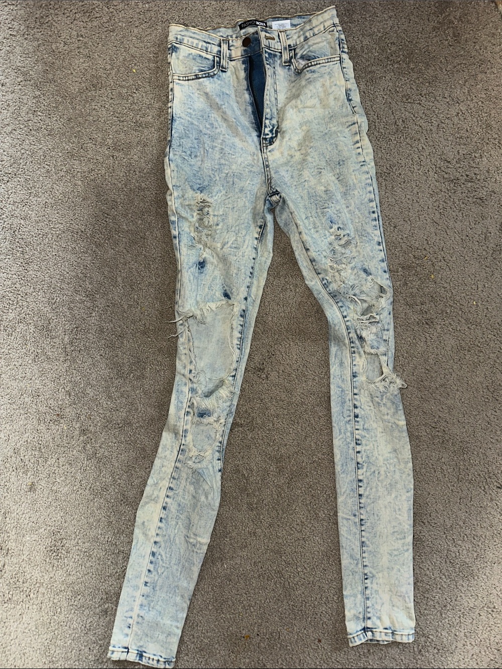 Fashion Nova distressed jeans